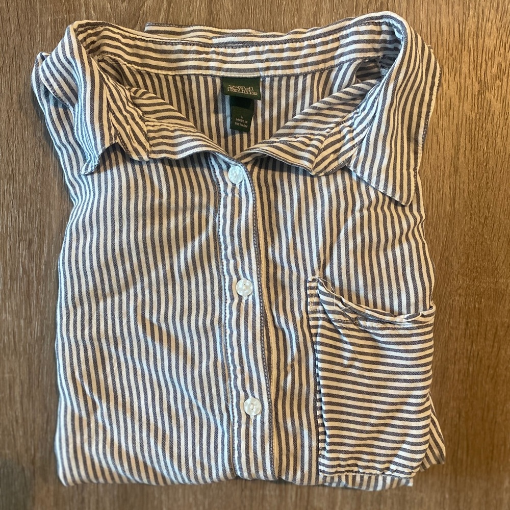 Slouchy pin stripe shirt Size: Large Brand: Wild Fable